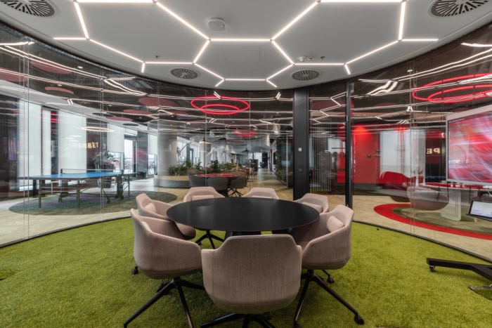 superbet-offices-bucharest-3-700x467-compact.jpg